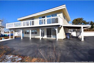 108 Pointina Rd in Westbrook, CT - Building Photo