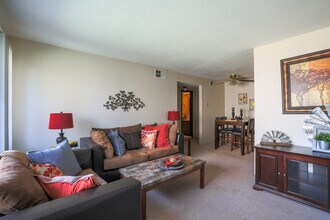 The Terra at 3600 in Wichita, KS - Foto de edificio - Building Photo