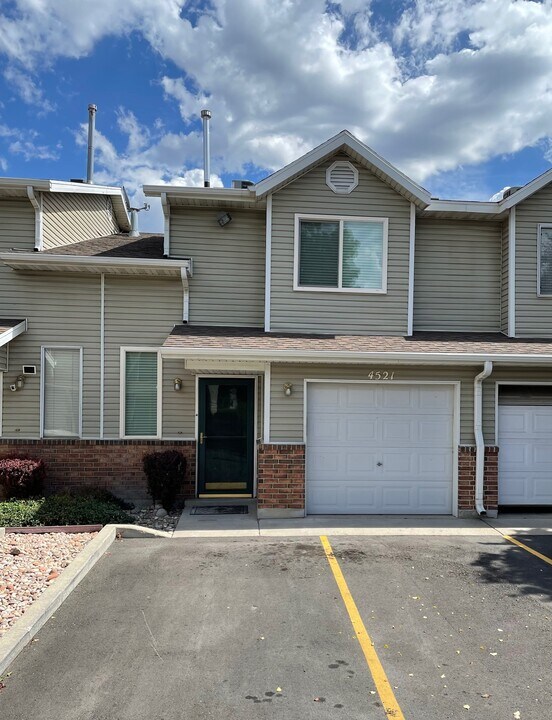 4521 Bella Verde Ct in Millcreek, UT - Building Photo