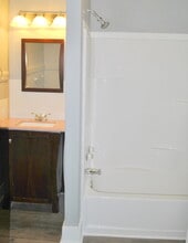 314 Bourbon St, Unit #1 in Georgetown, KY - Foto de edificio - Building Photo
