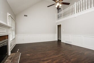 8159 Creekside Cir N in Memphis, TN - Building Photo - Building Photo