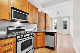 420 Madison St in Hoboken, NJ - Building Photo - Building Photo