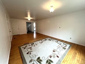 1099 Jacobsen Ln in Petaluma, CA - Building Photo - Building Photo