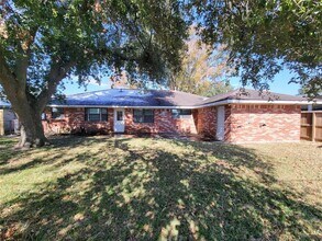 8310 Gulf Tree Ln in Houston, TX - Building Photo - Building Photo