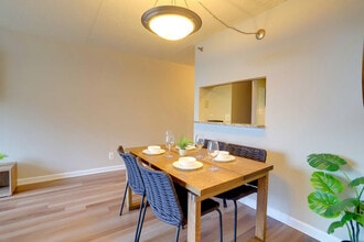 401 12th St S in Arlington, VA - Foto de edificio - Building Photo