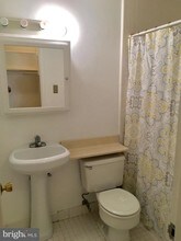 1011 Arlington Blvd-Unit -947 in Arlington, VA - Building Photo - Building Photo