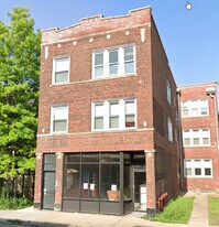 4205 N Pulaski Rd in Chicago, IL - Building Photo