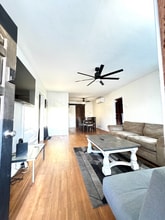 2204 Barnett St in Bakersfield, CA - Building Photo - Building Photo