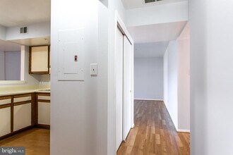 7911 Badenloch Way-Unit -203 in Gaithersburg, MD - Building Photo - Building Photo