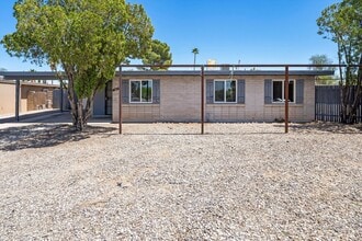 3625 S Prudence Rd in Tucson, AZ - Building Photo - Building Photo