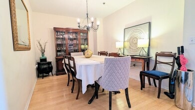 440 W Mahogany Ct in Palatine, IL - Building Photo - Building Photo