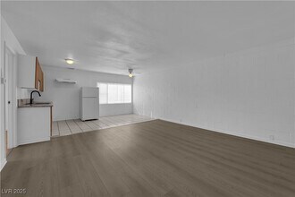 2908 E Poplar Ave in Las Vegas, NV - Building Photo - Building Photo