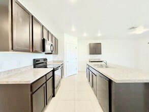 3422 Cancun Ct in Cape Coral, FL - Building Photo - Building Photo