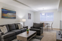 Oakridge Manor Apartments in Glen Burnie, MD - Foto de edificio - Interior Photo