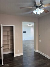 2624 Valbonne Terrace in Henderson, NV - Foto de edificio - Building Photo