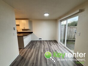 8604 63rd Ave SW in Lakewood, WA - Building Photo - Building Photo