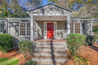 368 Lakemoore Dr NE in Atlanta, GA - Building Photo - Building Photo