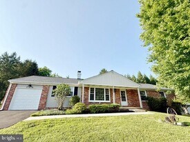 9398 Paulskirk Dr in Ellicott City, MD - Building Photo