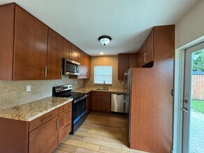 5441 NE 1st Ave. in Fort Lauderdale, FL - Building Photo - Building Photo