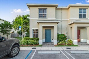 476 NE 5th St in Florida City, FL - Building Photo