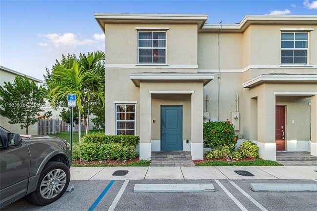 property at 476 NE 5th St