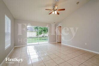 317 Melissa Dr in Lehigh Acres, FL - Foto de edificio - Building Photo