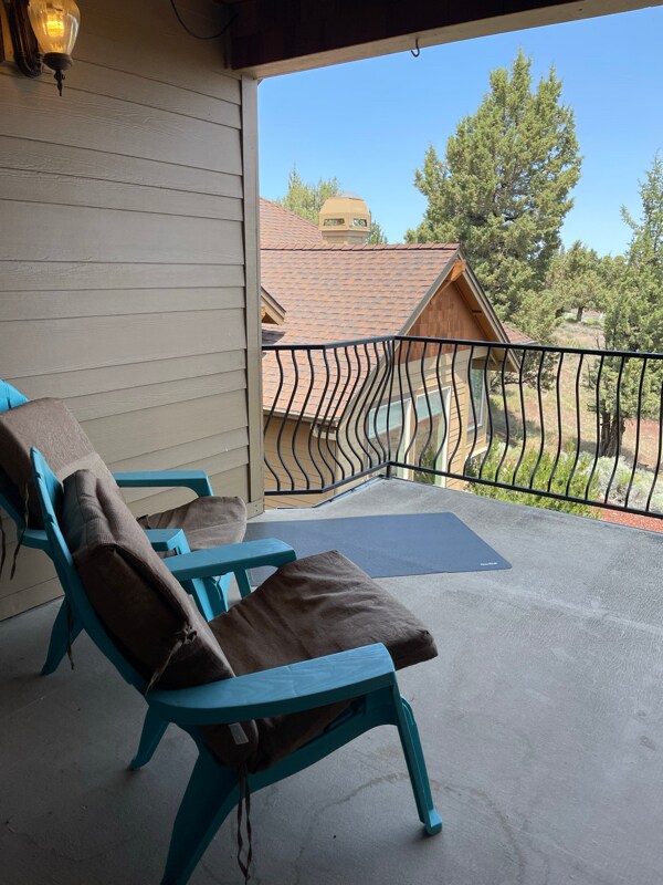 1485 Murrelet Dr in Redmond, OR - Foto de edificio - Building Photo