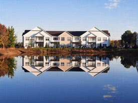 Platinum Pines in Muskegon, MI - Building Photo