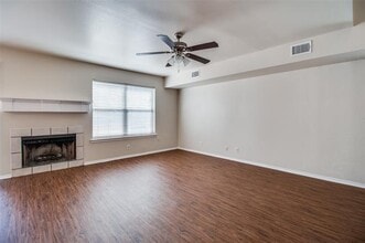 913 N Brents Ave in Sherman, TX - Building Photo - Building Photo