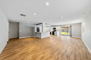 7917 Copper Canyon Rd in Las Vegas, NV - Building Photo