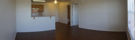 411 E Central Texas Expy in Killeen, TX - Building Photo - Building Photo