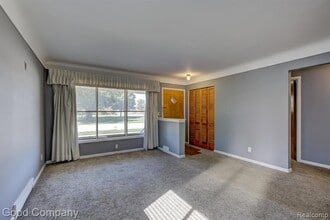 8961 Laurence Ave in Allen Park, MI - Building Photo - Building Photo