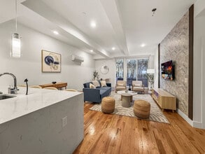 236 W Thompson St in Philadelphia, PA - Building Photo - Building Photo