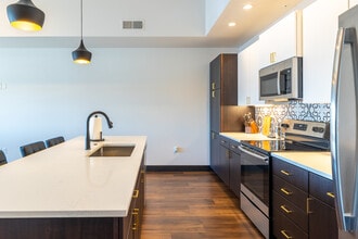 Casa Mundi in Colorado Springs, CO - Foto de edificio - Interior Photo