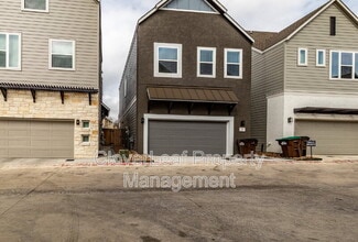 5843 Whitby Rd in San Antonio, TX - Building Photo - Building Photo