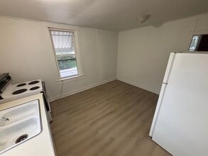 178 Sassafras St, Unit #1 in Millington, MD - Foto de edificio - Building Photo