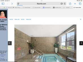 4110 S Lake Dr, Unit 341 in St. Francis, WI - Building Photo - Building Photo