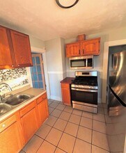 260 Ackley Ave-Unit -2 in Johnson City, NY - Building Photo - Building Photo