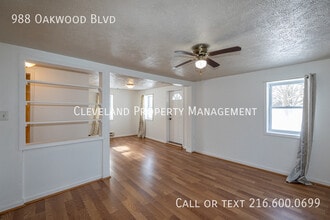 988 Oakwood Blvd in Painesville, OH - Building Photo - Building Photo