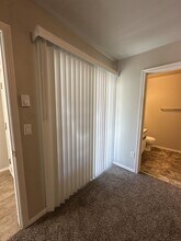 2019 SW Canyon Dr in Redmond, OR - Building Photo - Building Photo