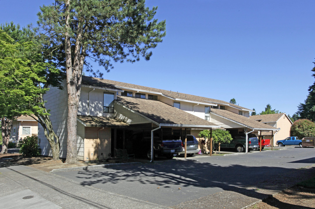 Parkside Condominiums in Hillsboro, OR - Foto de edificio