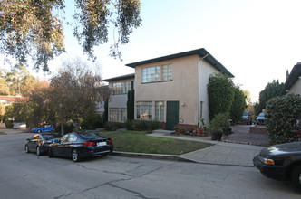 2307-2315 Ben Lomond Pl in Los Angeles, CA - Building Photo - Building Photo