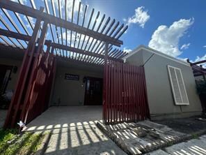 10910 Clubhouse Rd in Pembroke Pines, FL - Building Photo - Building Photo