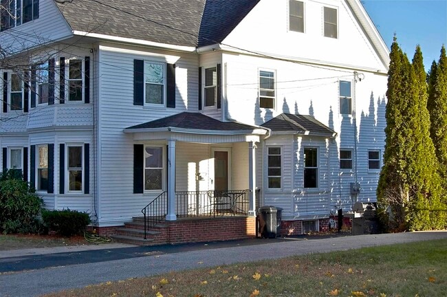 435 Broad St in Portsmouth, NH - Building Photo - Building Photo