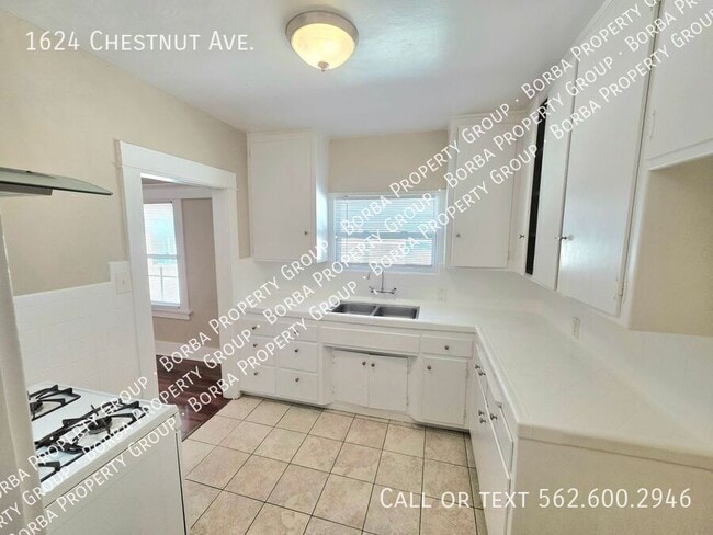 property at 1624 Chestnut Ave