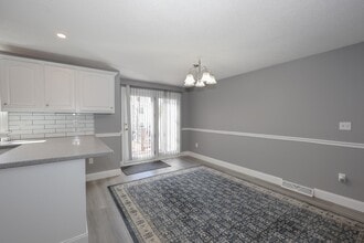 5 Gleneagle Dr in Nashua, NH - Building Photo - Building Photo