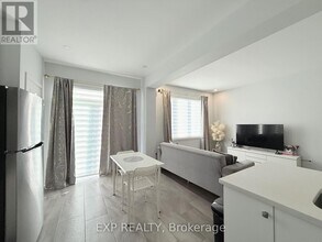 615 Allied Mews in Ottawa, ON - Building Photo - Building Photo
