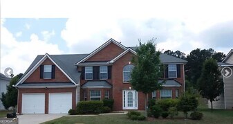 297 Othello Dr in Hampton, GA - Building Photo