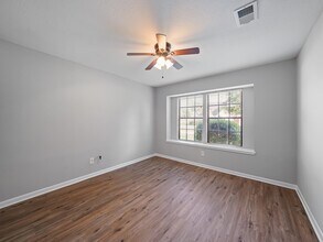 327 Muirwood Ln in Sugar Land, TX - Building Photo - Building Photo