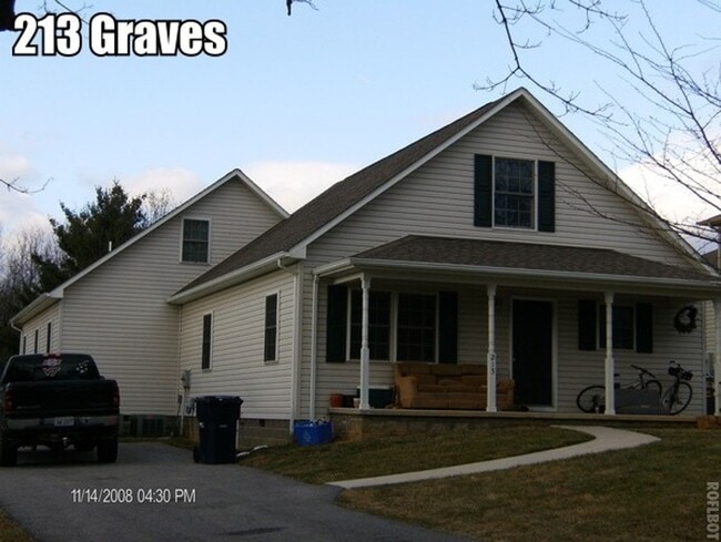 property at 213 Graves Ave